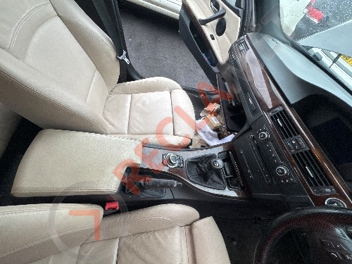 BMW 3 SERIES TOURING E91 2009 2.0 PETROL Centre Console w/Arm Rest