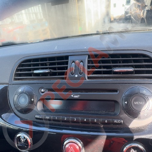 FIAT 500 LOUNGE MK2 312 3P 2008-2012 STEREO RADIO CD PLAYER