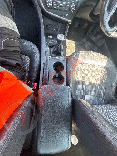 KIA Optima TF 2012-2013 1.7 Diesel Centre Console